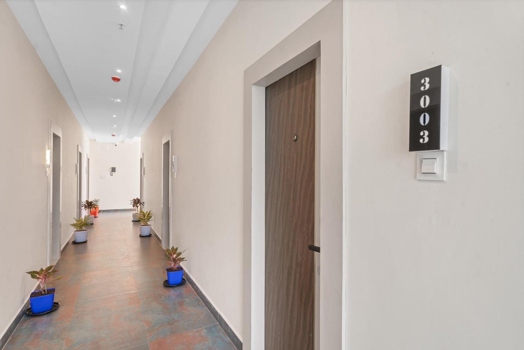 Khammam Hotel Sky Land מראה חיצוני תמונה